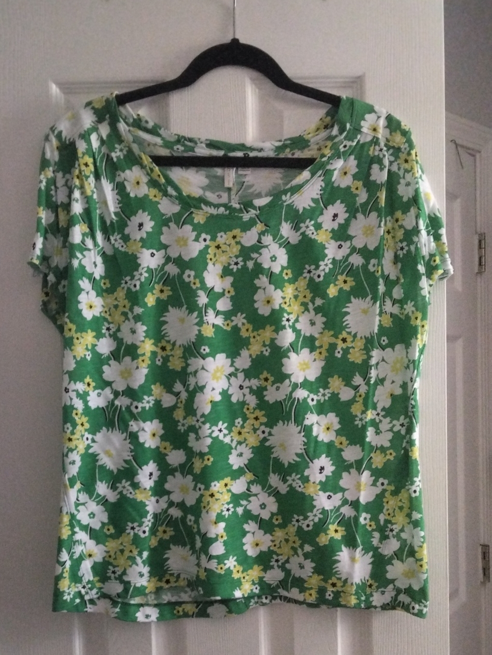 Cato Green Floral Scoop Neck Short Sleeve Top